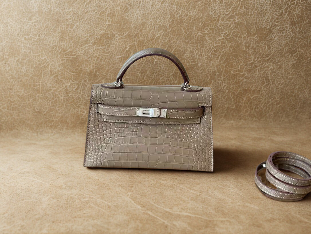 LE SOLÉNA CROCO TAUPE