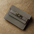 LE PORTE-CARTE TAUPE