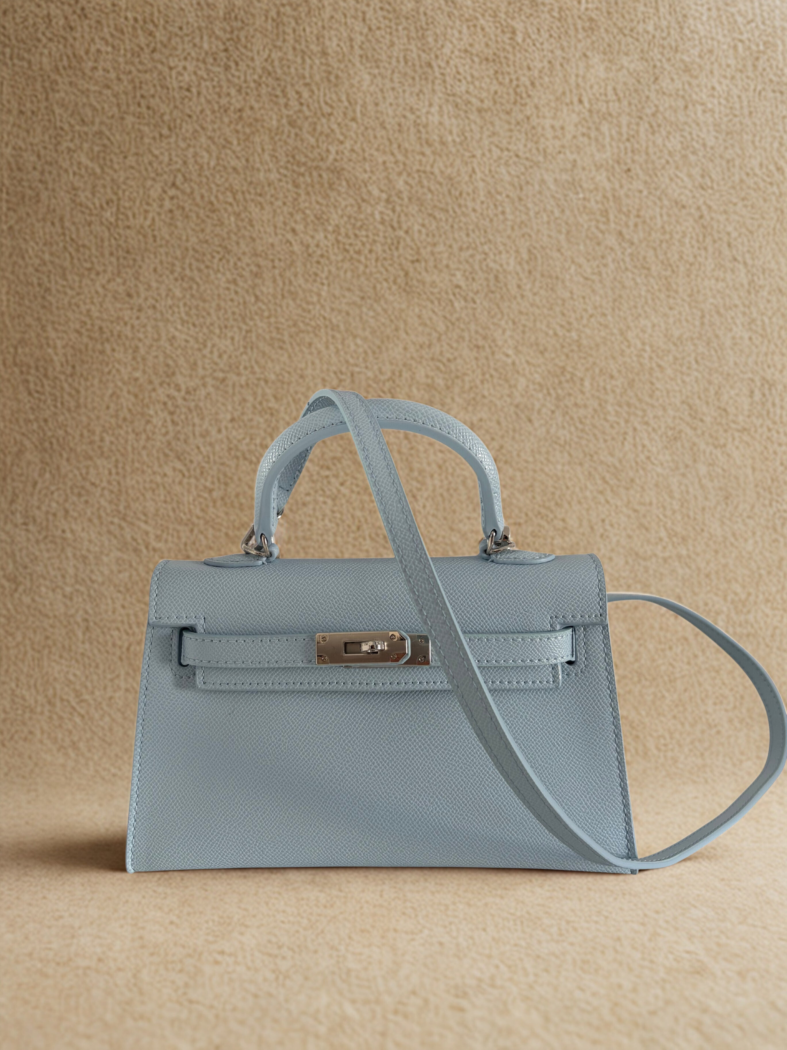LE SOLÉNA BLEU PASTEL
